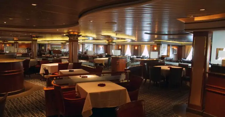 Make Dining Reservations on Royal Caribbean