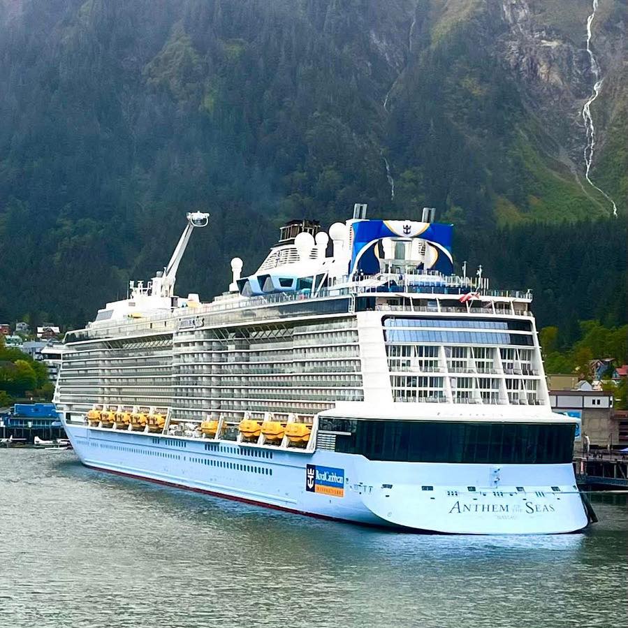 Alaska Cruise Packing List (What I Wish I Knew Before My Trip)