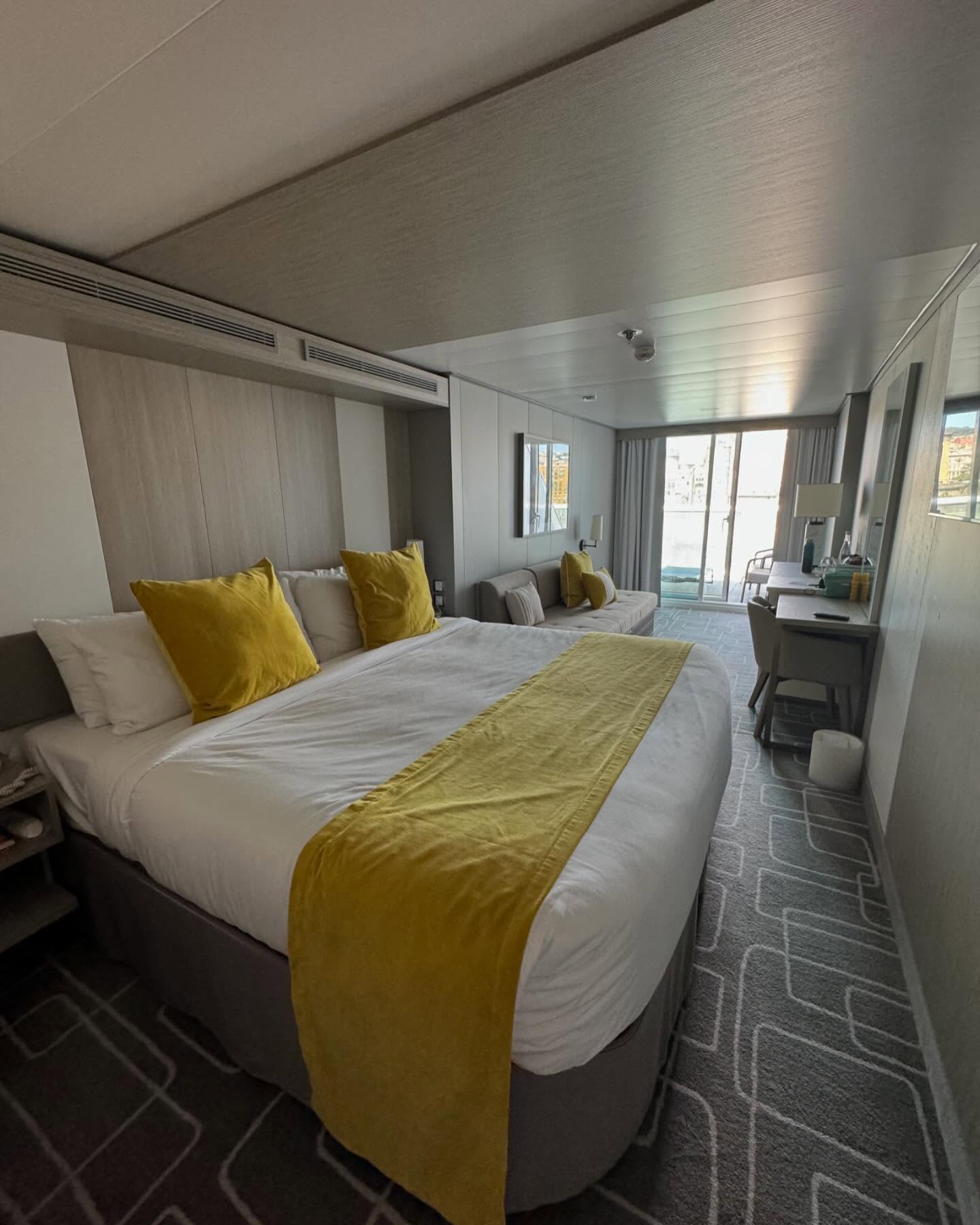 Cruise Cabin Hacks for Balcony Cabins: 15 Tips That Actually Help